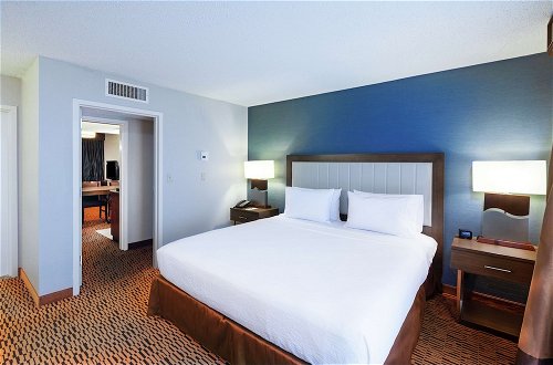 Photo 10 - Embassy Suites by Hilton Dallas Market Center