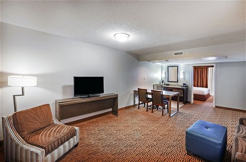 Photo 27 - Embassy Suites by Hilton Dallas Market Center