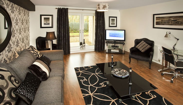 Photo 1 - Oakhill Apartments Edinburgh (Ltd)