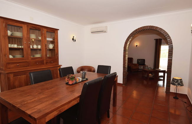 Tranquil Alentejo Villa With Pool - Photo 23