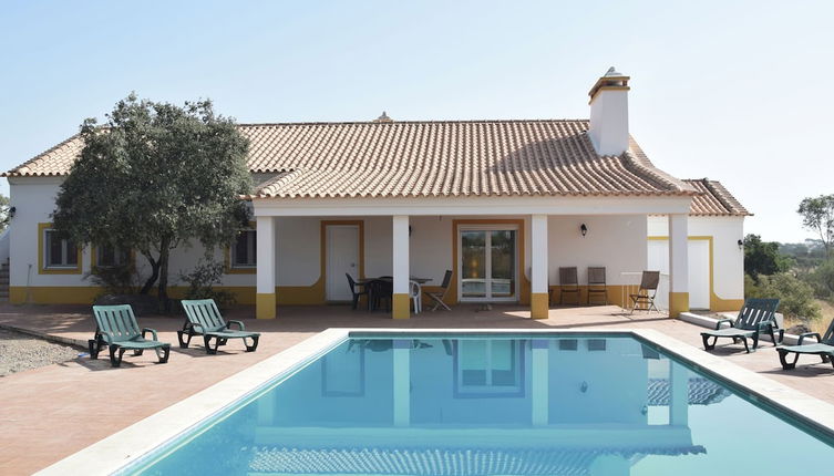 Foto 1 - Holiday Home With Private Swimming Pool