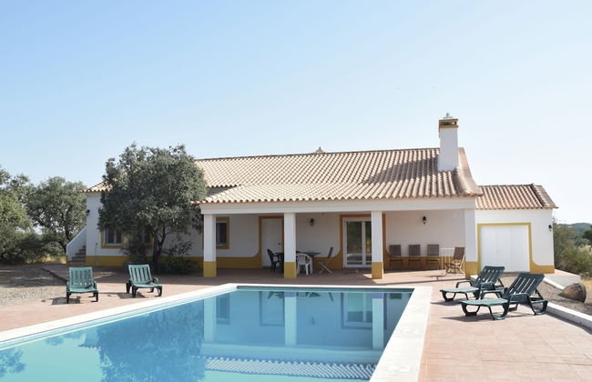 Tranquil Alentejo Villa With Pool - Photo 26