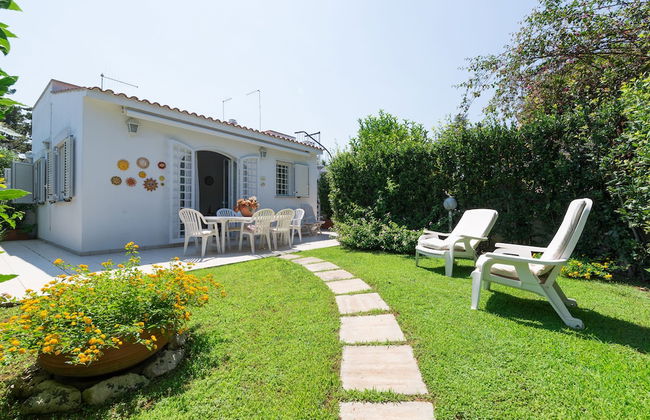 Villa con giardino a Rosa Marina - Foto 1