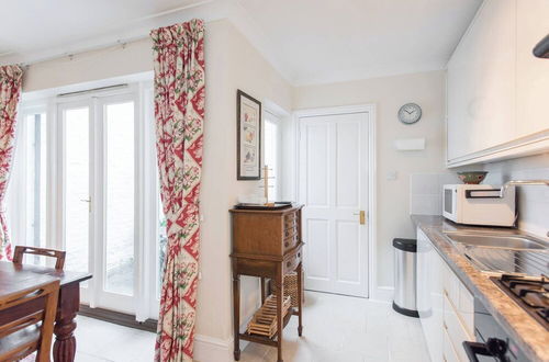 Photo 20 - JOIVY Stylish 3 BR House with Patio, Short Walk to Regents Park & Harley Street