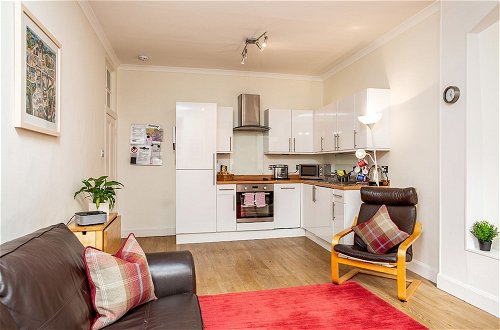 Photo 4 - Lovely 2-bed Apartment in Old Town Edinburgh