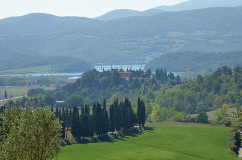 Photo 22 - Holiday Home in Montecarelli With Pool