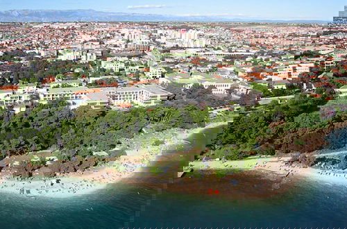 Foto 38 - Luxurious Apartment in Zadar With Garden
