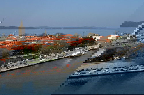 Foto 37 - Luxurious Apartment in Zadar With Garden