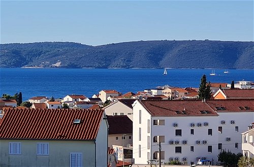 Foto 15 - Nice Apartment With Shared Swimming Pool Near the Beach and Trogir