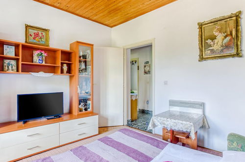 Photo 5 - Simplistic Apartment in Šibenik near Sea Beach