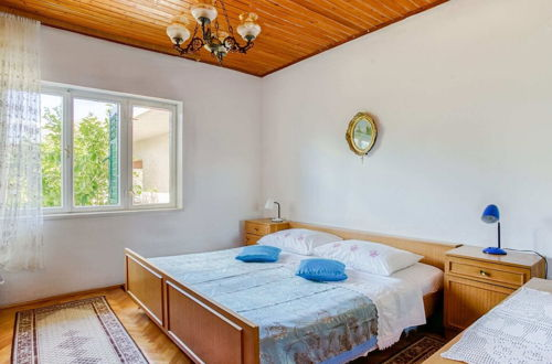 Photo 9 - Simplistic Apartment in Šibenik near Sea Beach