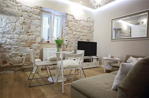 Photo 22 - White Stone Apartment Diocletian Palace