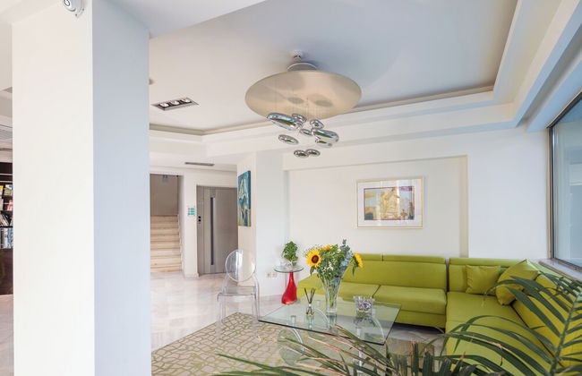 Steris Elegant Beach Hotel - Foto 4