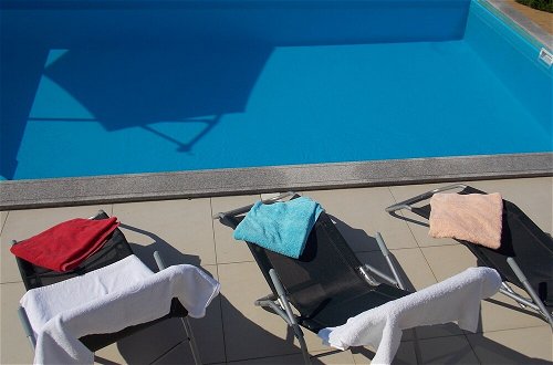 Foto 12 - Markle - Swimming Pool and Sunbeds - A1