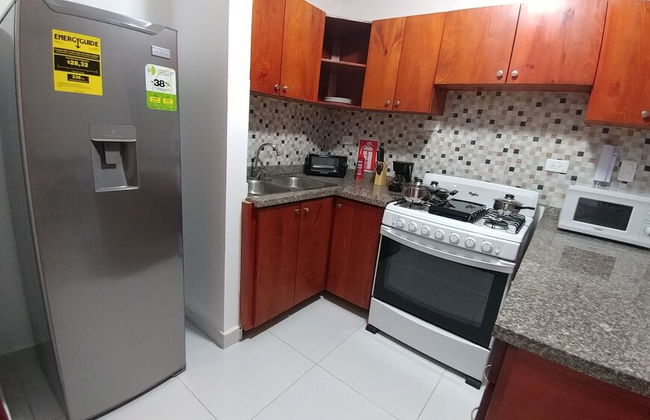 Tropical Condo BBQ Pool 5min to Airport - Foto 27