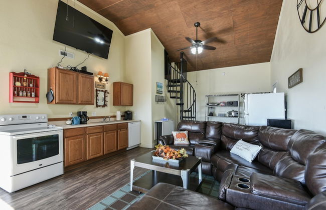 Hoot Owl @ Table Rock Lake - Amazing Lake Views!! - Game Room - Priced TO Rent!! - Photo 5