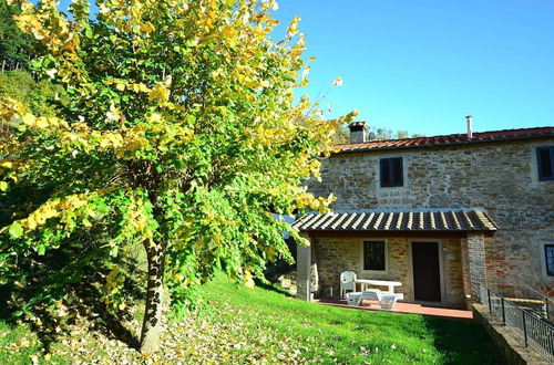 Foto 1 - Attractive Farmhouse in Tuscany With Swimming Pool