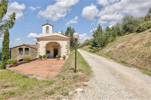 Foto 35 - Attractive Farmhouse in Tuscany With Swimming Pool