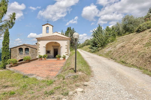 Foto 35 - Attractive Farmhouse in Tuscany With Swimming Pool