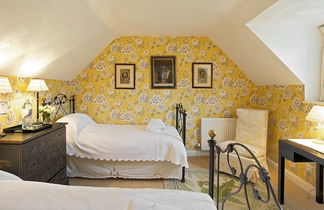 Photo 2 - Goodwood Cottage