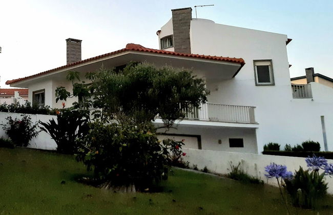 Impecable 4-bed Villa in Praia da Areia Branca - Foto 36