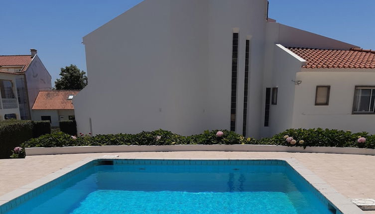 Photo 1 - Impecable 4-bed Villa in Praia da Areia Branca