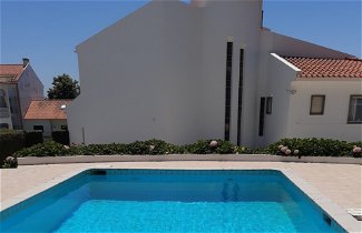 Photo 1 - Impecable 4-bed Villa in Praia da Areia Branca