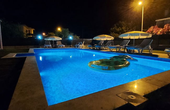 Remarkable 4-bed Villa Anka Private Pool - Photo 5