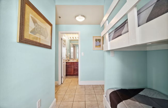 Laketown Wharf by Book That Condo - Foto 49