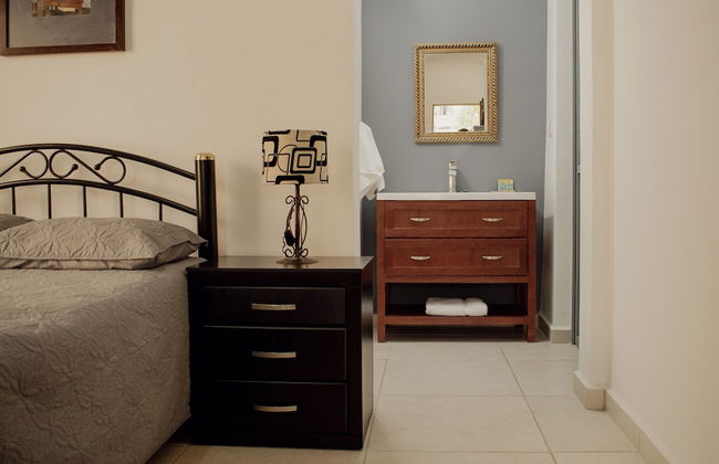 Suites Cervantes - Photo 35