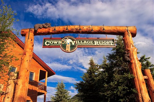 Foto 1 - Cowboy Village Resort