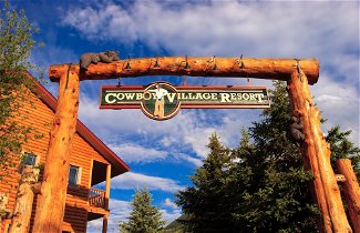 Foto 1 - Cowboy Village Resort