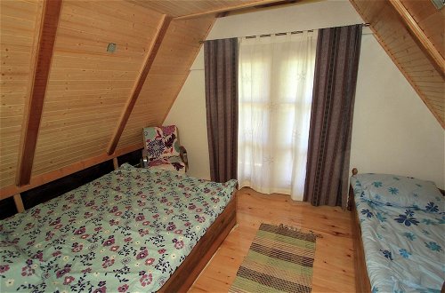 Foto 4 - Traditional Wooden House by the River, 2 Rooms With Balconies, Covered Terrace