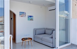 Foto 1 - Cosy 1BR Penthouse With Terrace Great Location