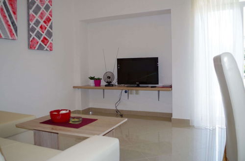 Photo 13 - Luxurious Apartment in Sajini Croatia With Terrace