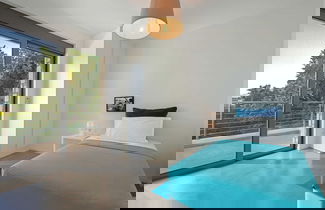 Photo 2 - Beautiful Villa With Infinity Pool and sea View