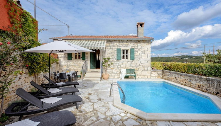 Photo 1 - Lovely Stone House With Private Swimming Pool