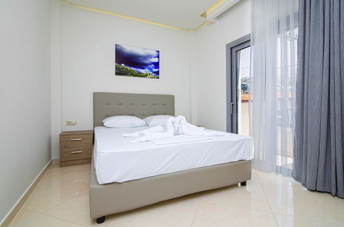 Foto 5 - Amara Suites and Studios