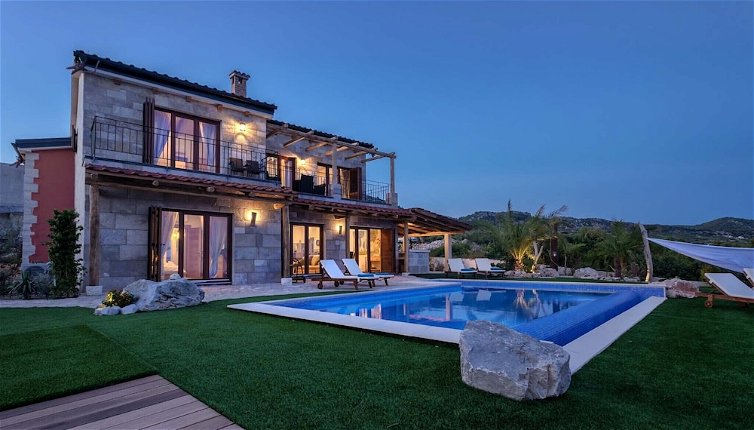 Foto 1 - Luxury Villa Ocean Seeker with Pool