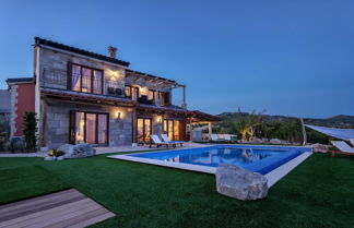 Foto 1 - Luxury Villa Ocean Seeker with Pool