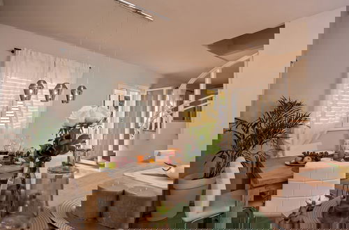Foto 46 - Luxury Villa Lelu With Heated Saltwater Pool, Parking, High Speed Internet, Bbq, el. car Charge T2