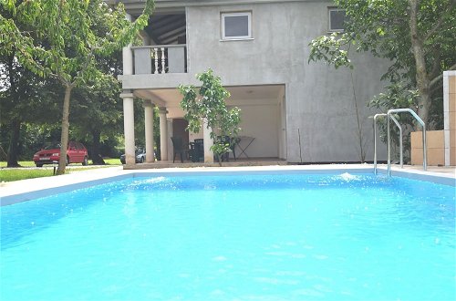 Photo 20 - Apartment in Holiday Home With Private Pool