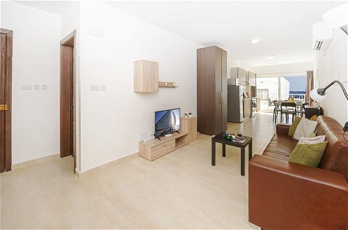 Foto 19 - Summer Breeze Comfort Apartments by Getaways Malta