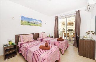 Foto 2 - Summer Breeze Comfort Apartments by Getaways Malta