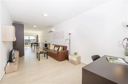 Foto 17 - Summer Breeze Comfort Apartments by Getaways Malta