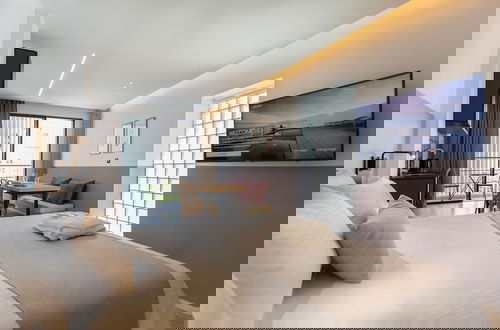 Photo 7 - Alinea Urban Saripolou Square