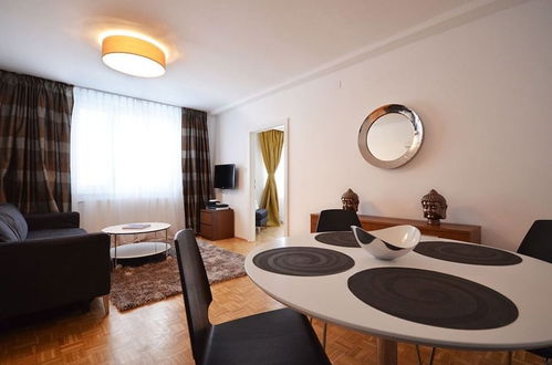 Photo 1 - Vienna Residence Timeless Apartment With Viennese Charme for up to 2 People