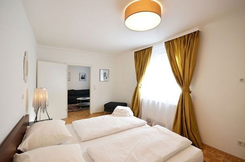 Photo 4 - Vienna Residence Timeless Apartment With Viennese Charme for up to 2 People