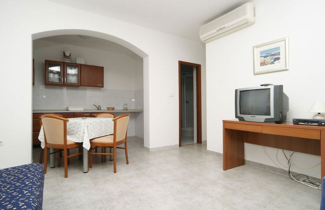 Apartments Pucisca - Foto 9