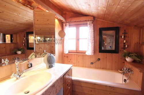 Photo 14 - Attractive Chalet Right on the Piste With Sauna